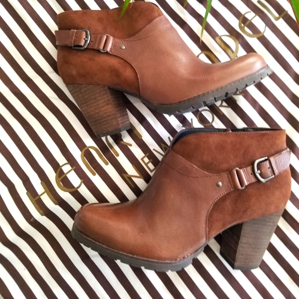 Clarks ankle boots